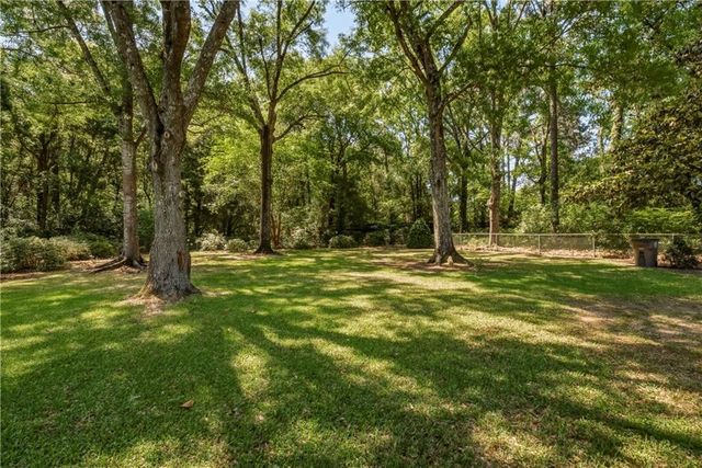4217 Spring Valley Drive S, Mobile, AL 36693