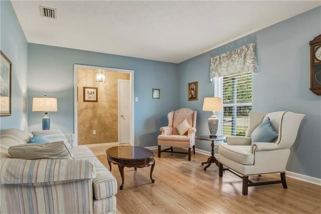 4217 Spring Valley Drive S, Mobile, AL 36693