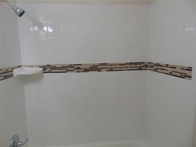 216 Wilmer Heights Drive, Wilmer, TX 75172