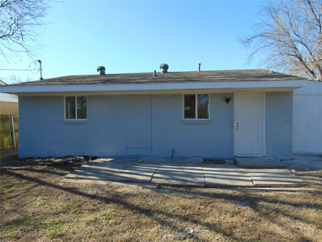 216 Wilmer Heights Drive, Wilmer, TX 75172