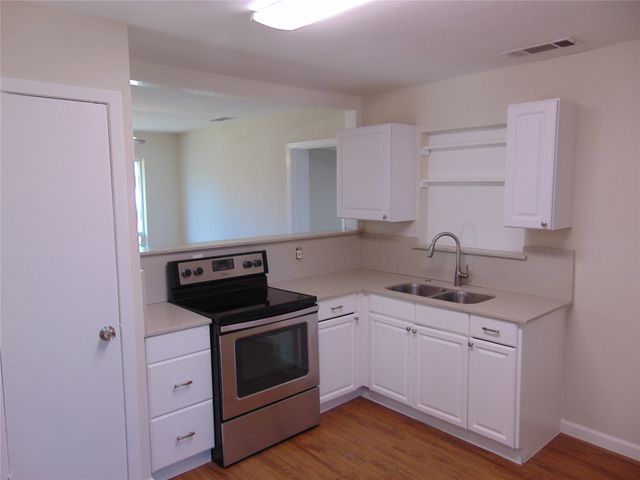 216 Wilmer Heights Drive, Wilmer, TX 75172