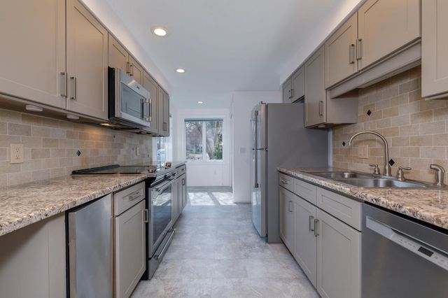 28 Walden Pond Drive, Nashua, NH 03064