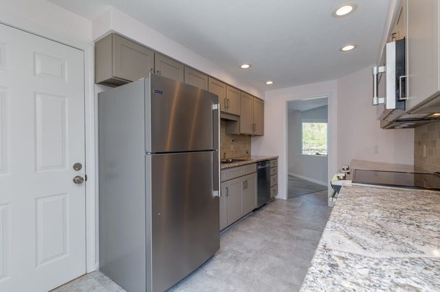 28 Walden Pond Drive, Nashua, NH 03064