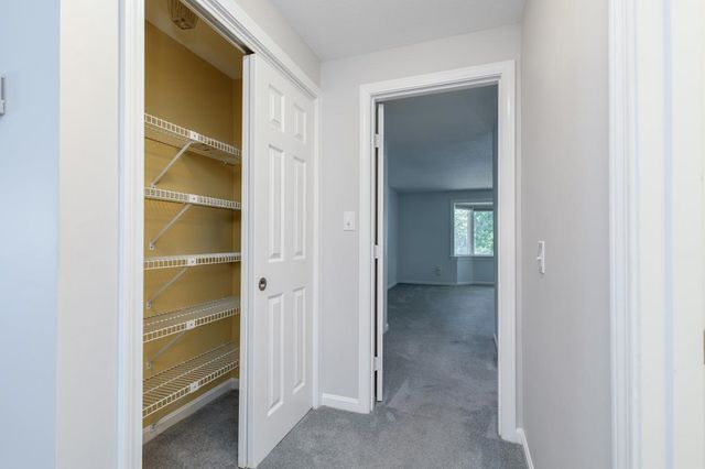 28 Walden Pond Drive, Nashua, NH 03064