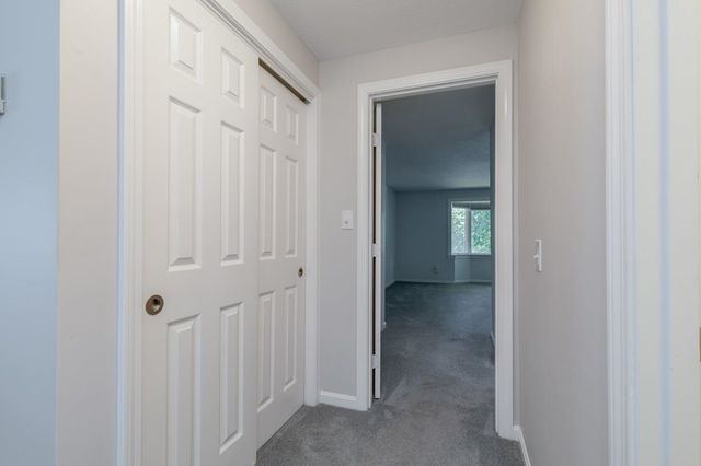28 Walden Pond Drive, Nashua, NH 03064