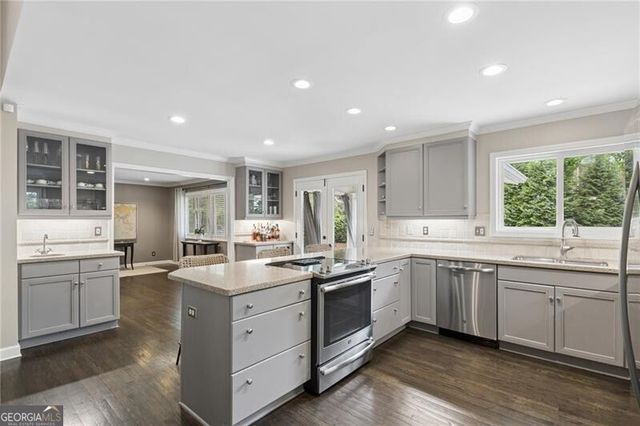 4428 E Kings Point Circle, Atlanta, GA 30338