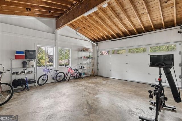 4428 E Kings Point Circle, Atlanta, GA 30338