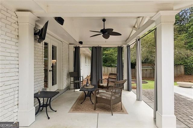 4428 E Kings Point Circle, Atlanta, GA 30338