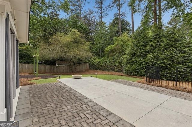 4428 E Kings Point Circle, Atlanta, GA 30338