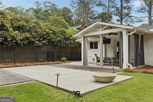 4428 E Kings Point Circle, Atlanta, GA 30338
