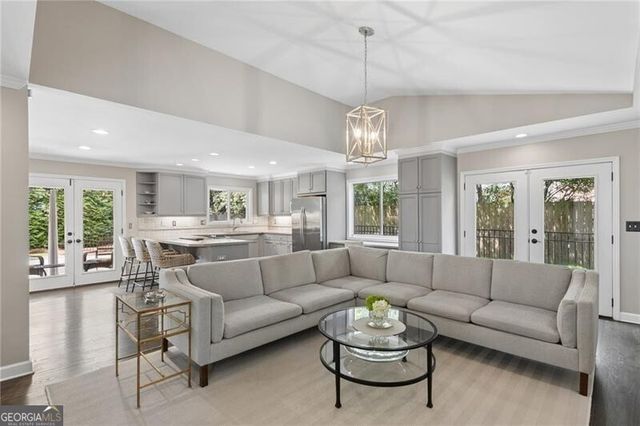 4428 E Kings Point Circle, Atlanta, GA 30338