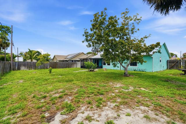 1074 SW BARBAROSA Avenue SW, Port St. Lucie, Port St Lucie, FL 34953