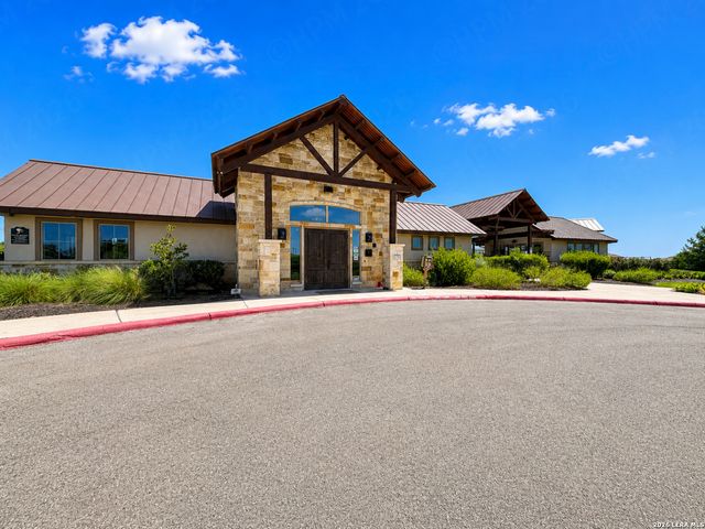 6711 Hoffman Plain, San Antonio, TX 78252