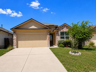 6711 Hoffman Plain, San Antonio, TX 78252