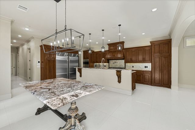 5821 Northaven Road, Dallas, TX 75230