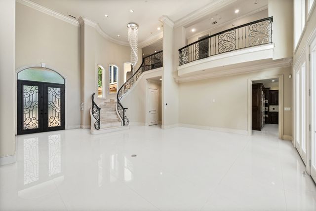 5821 Northaven Road, Dallas, TX 75230