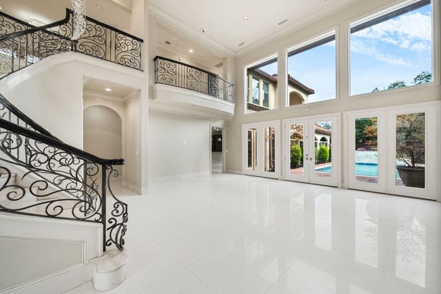5821 Northaven Road, Dallas, TX 75230