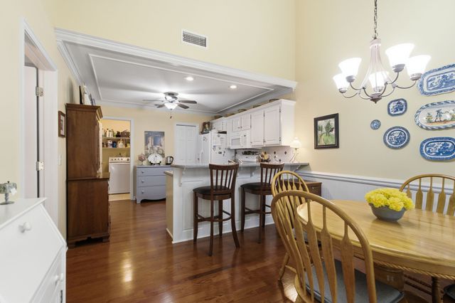 2767 Stonehedge Dr, Murfreesboro, TN 37128