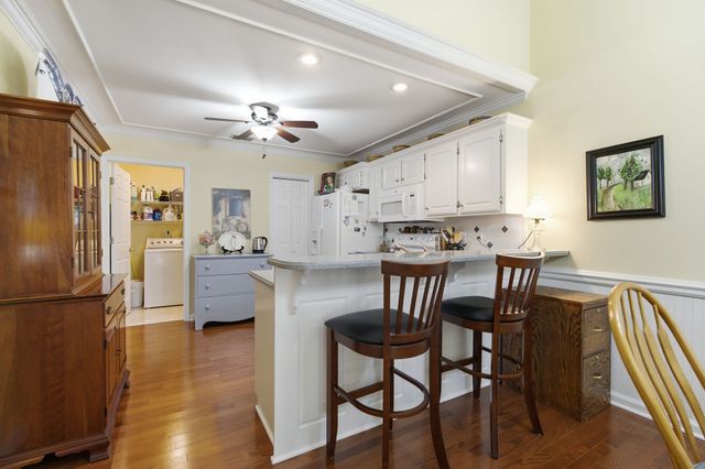 2767 Stonehedge Dr, Murfreesboro, TN 37128