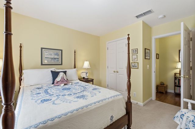 2767 Stonehedge Dr, Murfreesboro, TN 37128