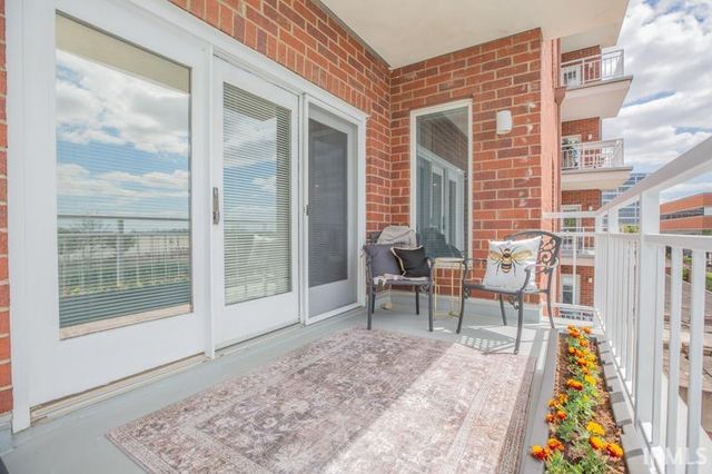 100 NW 1st St Apt 205, Evansville, IN 47708
