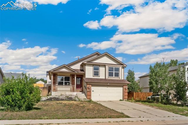 7140 Allens Park Drive, Colorado Springs, CO 80922