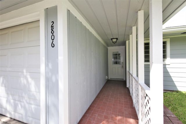 2806 Bluebonnet, Kemah, TX 77565