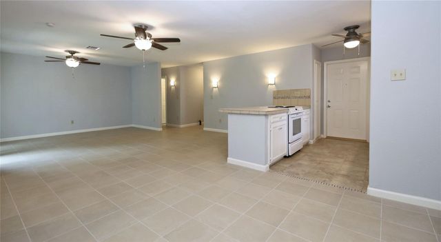 2806 Bluebonnet, Kemah, TX 77565