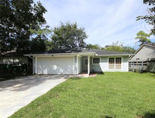 2806 Bluebonnet, Kemah, TX 77565