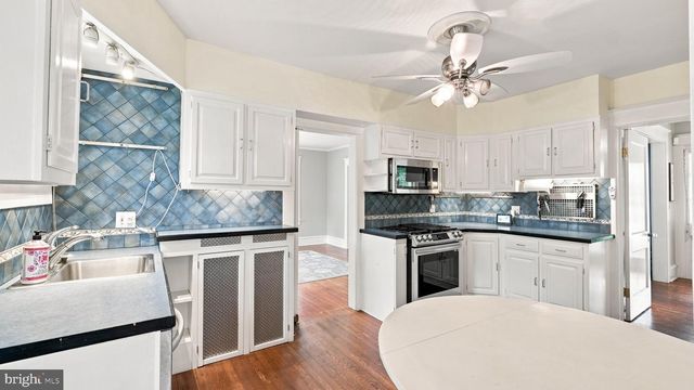 478 PARKWAY, Ewing, NJ 08618