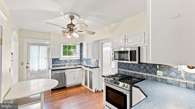 478 PARKWAY, Ewing, NJ 08618