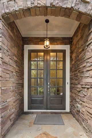 211 Saddle Road, Alpharetta, GA 30009
