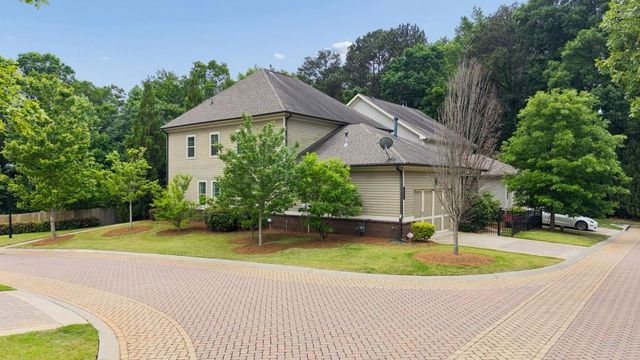 211 Saddle Road, Alpharetta, GA 30009