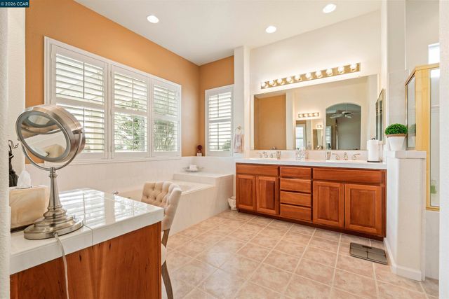 211 Benoni Ln, Brentwood, CA 94513