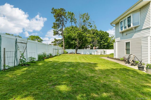 22 Liberty Avenue, Selden, NY 11784
