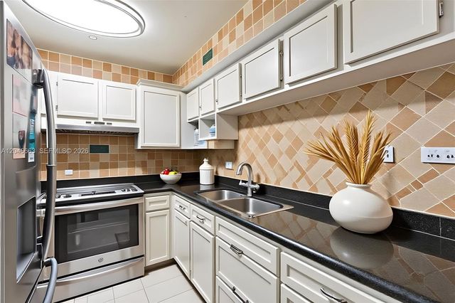 2075 SW 122nd Avenue 505, Miami, FL 33175