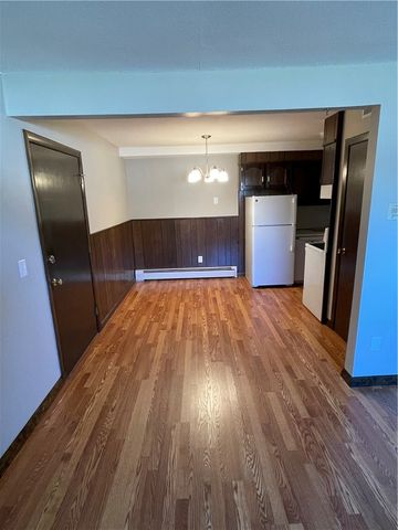 92 Dean Avenue, Smithfield, RI 02917