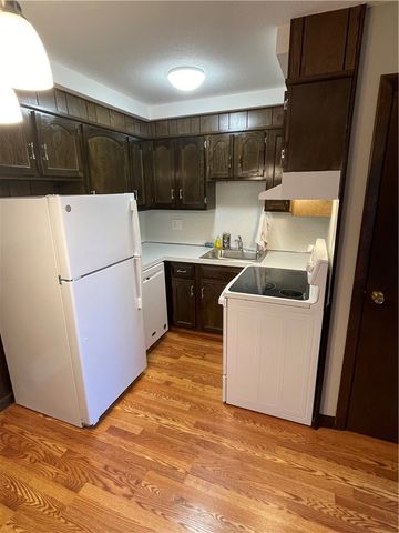 92 Dean Avenue, Smithfield, RI 02917