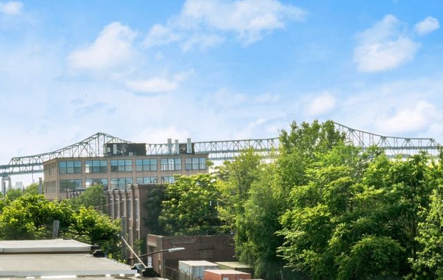 191 Condor St 9, Boston, MA 02128