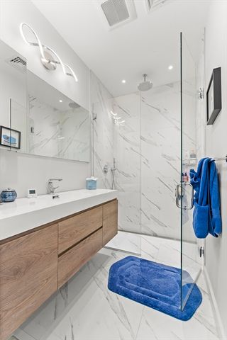 191 Condor St 9, Boston, MA 02128