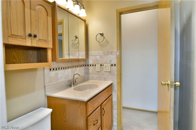 5682 Baylor Avenue, Austintown, OH 44515