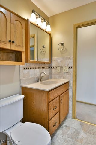 5682 Baylor Avenue, Austintown, OH 44515