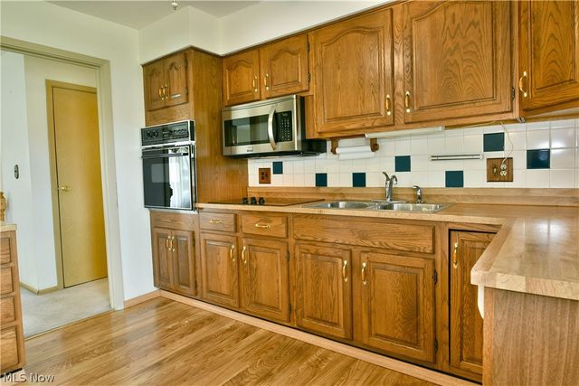5682 Baylor Avenue, Austintown, OH 44515