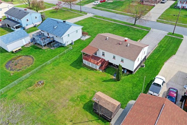 5682 Baylor Avenue, Austintown, OH 44515