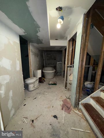 2925 W NORTH AVE, Baltimore, MD 21216