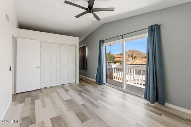 4330 E VAUGHN Drive, Phoenix, AZ 85044