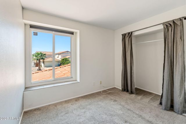 4330 E VAUGHN Drive, Phoenix, AZ 85044