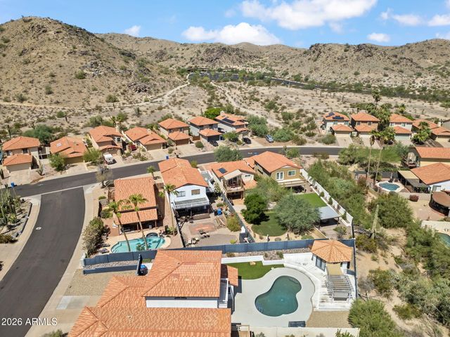 4330 E VAUGHN Drive, Phoenix, AZ 85044