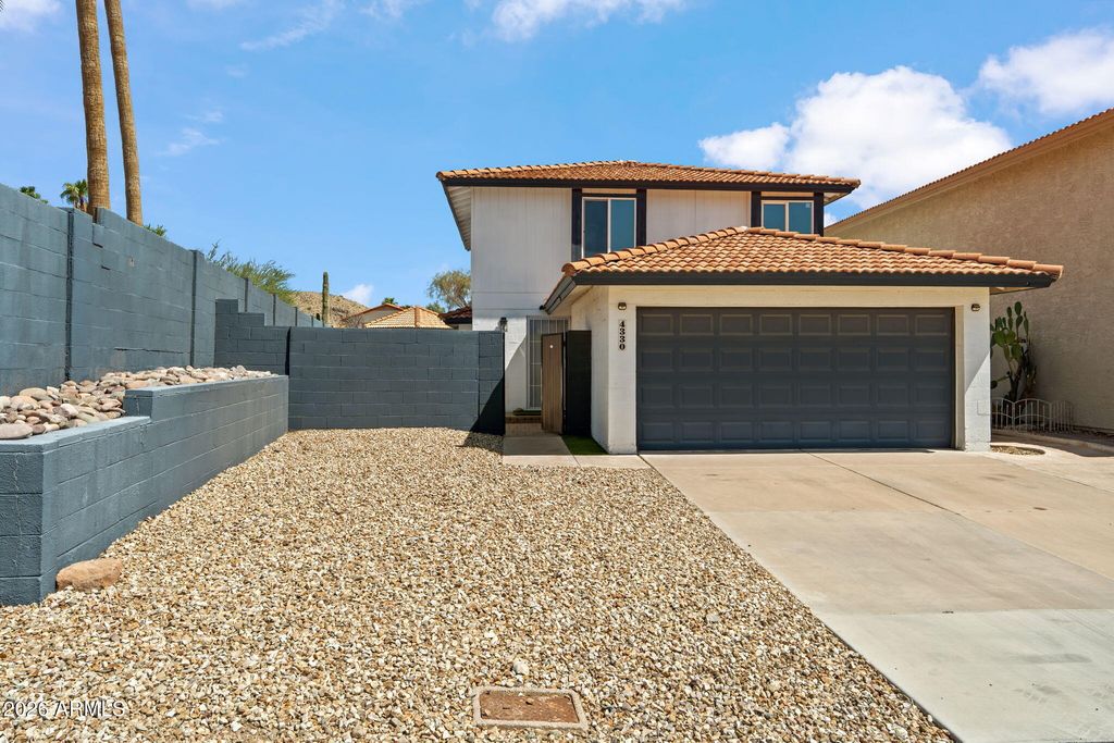 4330 E VAUGHN Drive, Phoenix, AZ 85044 — photo 2