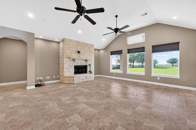 7313 Falcon Drive, Brookshire, TX 77423